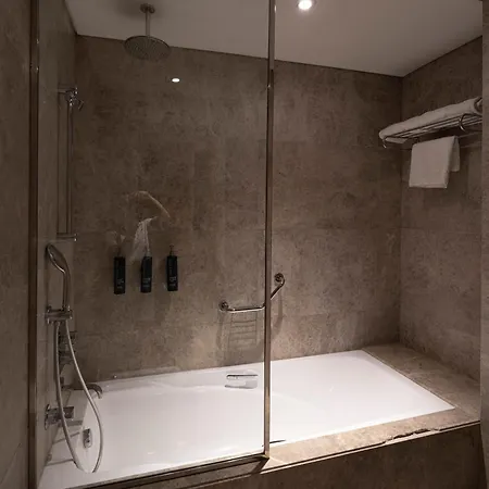 Doubletree By Hilton Istanbul-avcilar Otel İstanbul