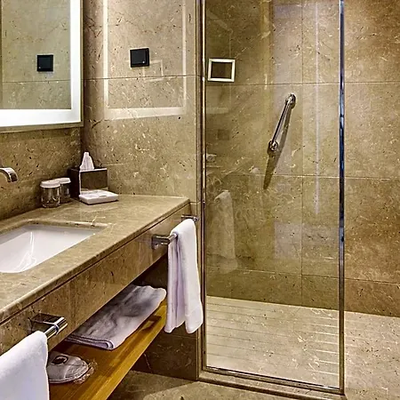 Doubletree By Hilton Istanbul-avcilar Istambul